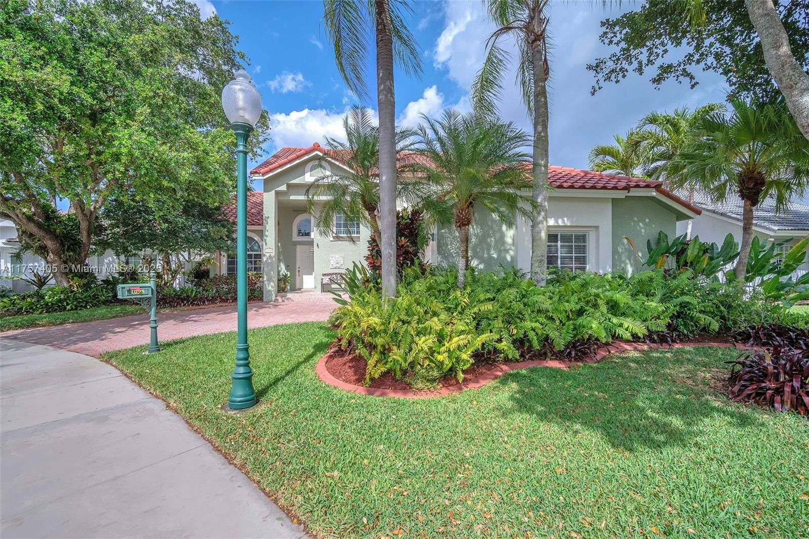 Real estate property located at 1095 Longview, Broward, Sector 5 Single Family, Weston, FL