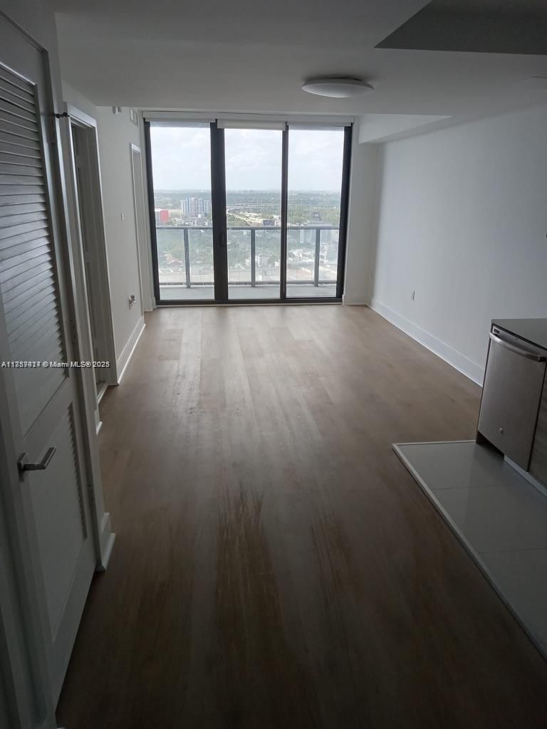 Real estate property located at 121 34th St #2010, Miami-dade, 3401 Midtown Condo, Miami, FL