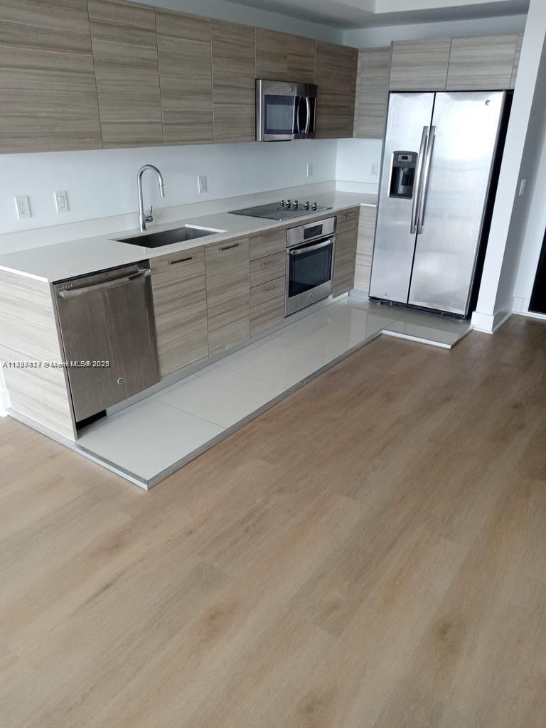 Real estate property located at 121 34th St #2010, Miami-dade, 3401 Midtown Condo, Miami, FL