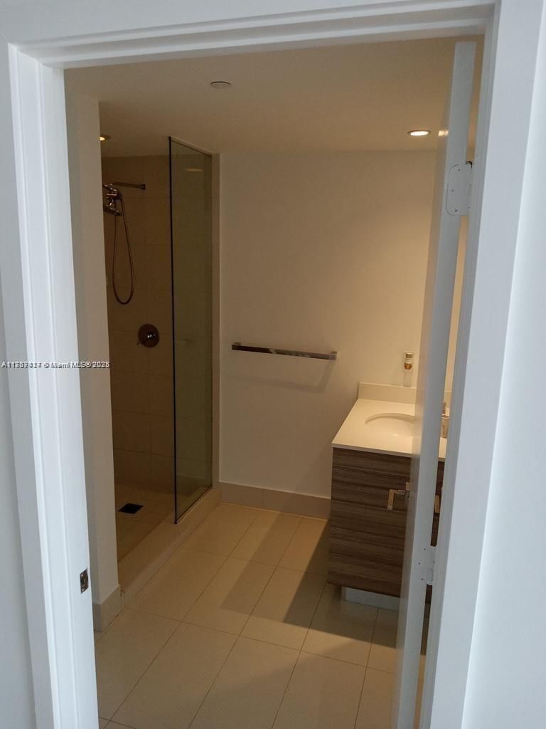 Real estate property located at 121 34th St #2010, Miami-dade, 3401 Midtown Condo, Miami, FL