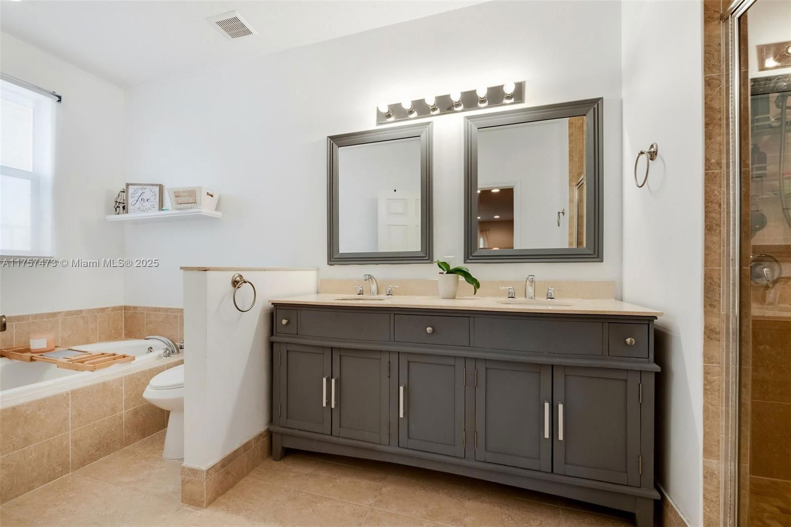 Real estate property located at 9936 10th St, Miami-dade, Fontainebleau West North, Miami, FL
