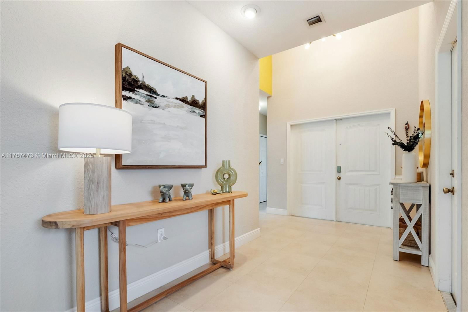 Real estate property located at 9936 10th St, Miami-dade, Fontainebleau West North, Miami, FL