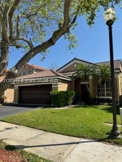Real estate property located at 959 Falling Water Rd, Broward, Sector 4 North, Weston, FL