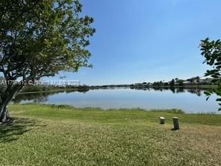 Real estate property located at 959 Falling Water Rd, Broward, Sector 4 North, Weston, FL