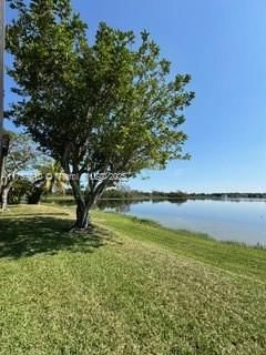 Real estate property located at 959 Falling Water Rd, Broward, Sector 4 North, Weston, FL