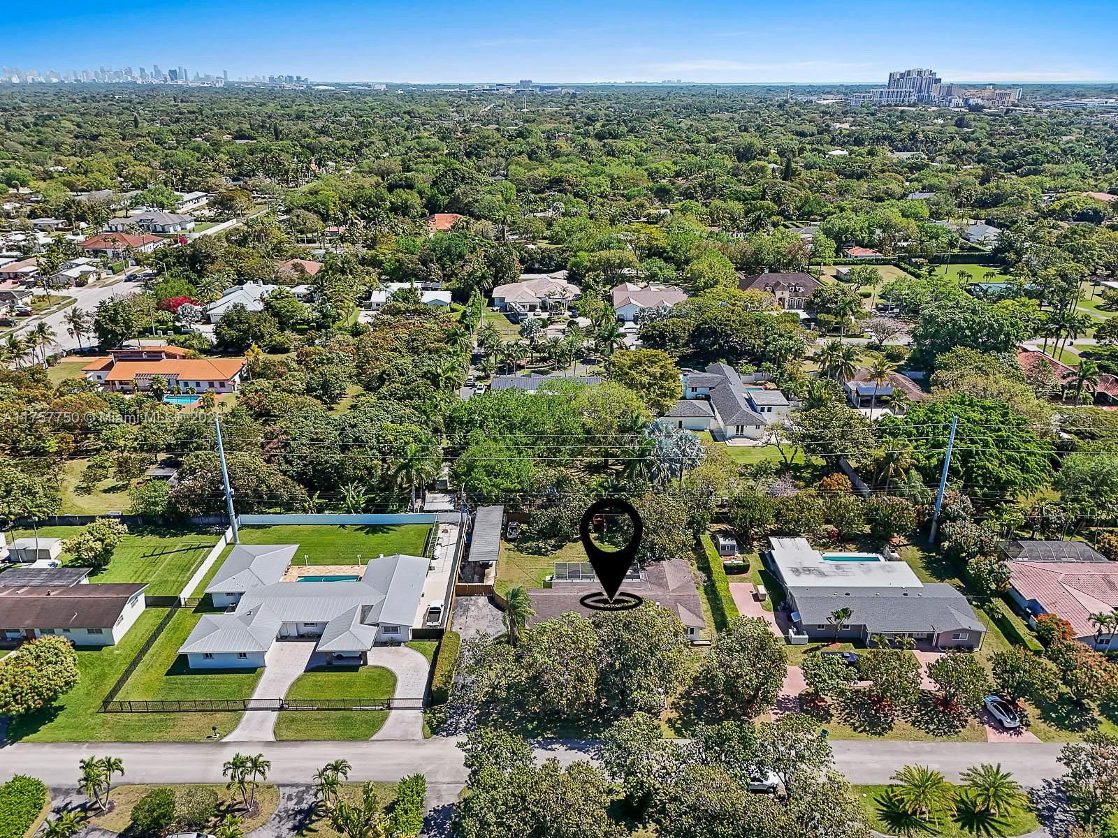 Real estate property located at 7321 84th Ct, Miami-dade, Mayfield Mnr, Miami, FL