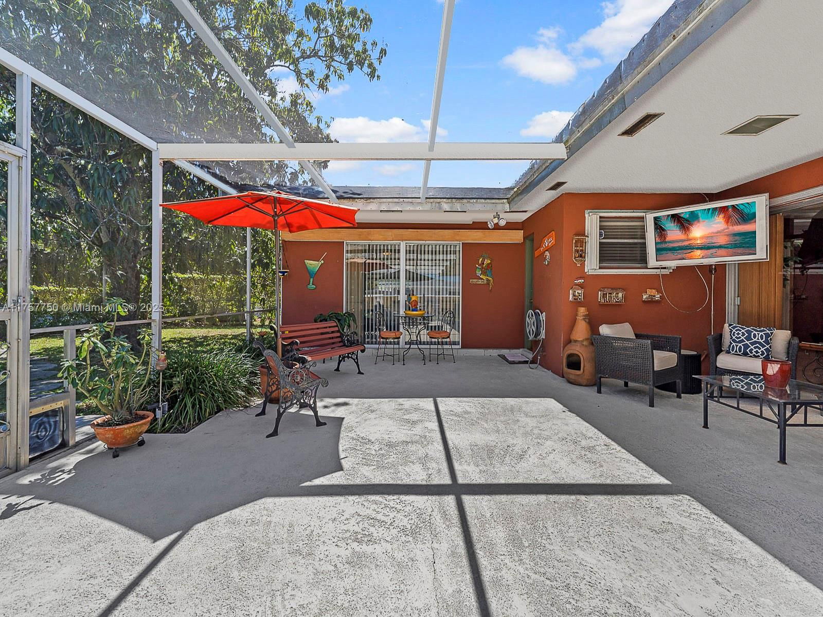 Real estate property located at 7321 84th Ct, Miami-dade, Mayfield Mnr, Miami, FL