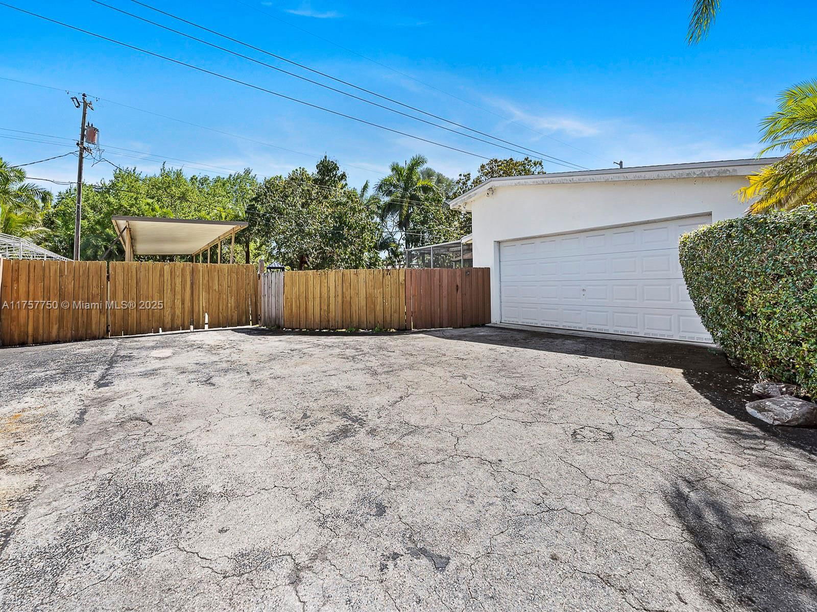 Real estate property located at 7321 84th Ct, Miami-dade, Mayfield Mnr, Miami, FL