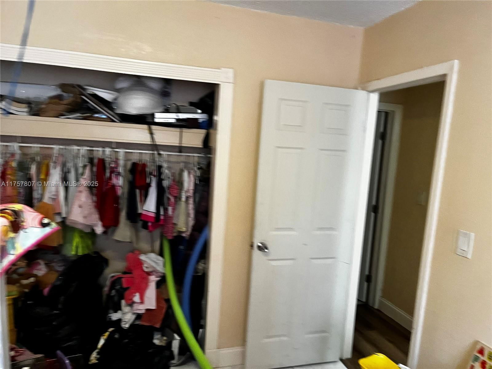 Real estate property located at 15721 40th Ct, Miami-dade, Venetian Gardens Acrespb, Miami Gardens, FL
