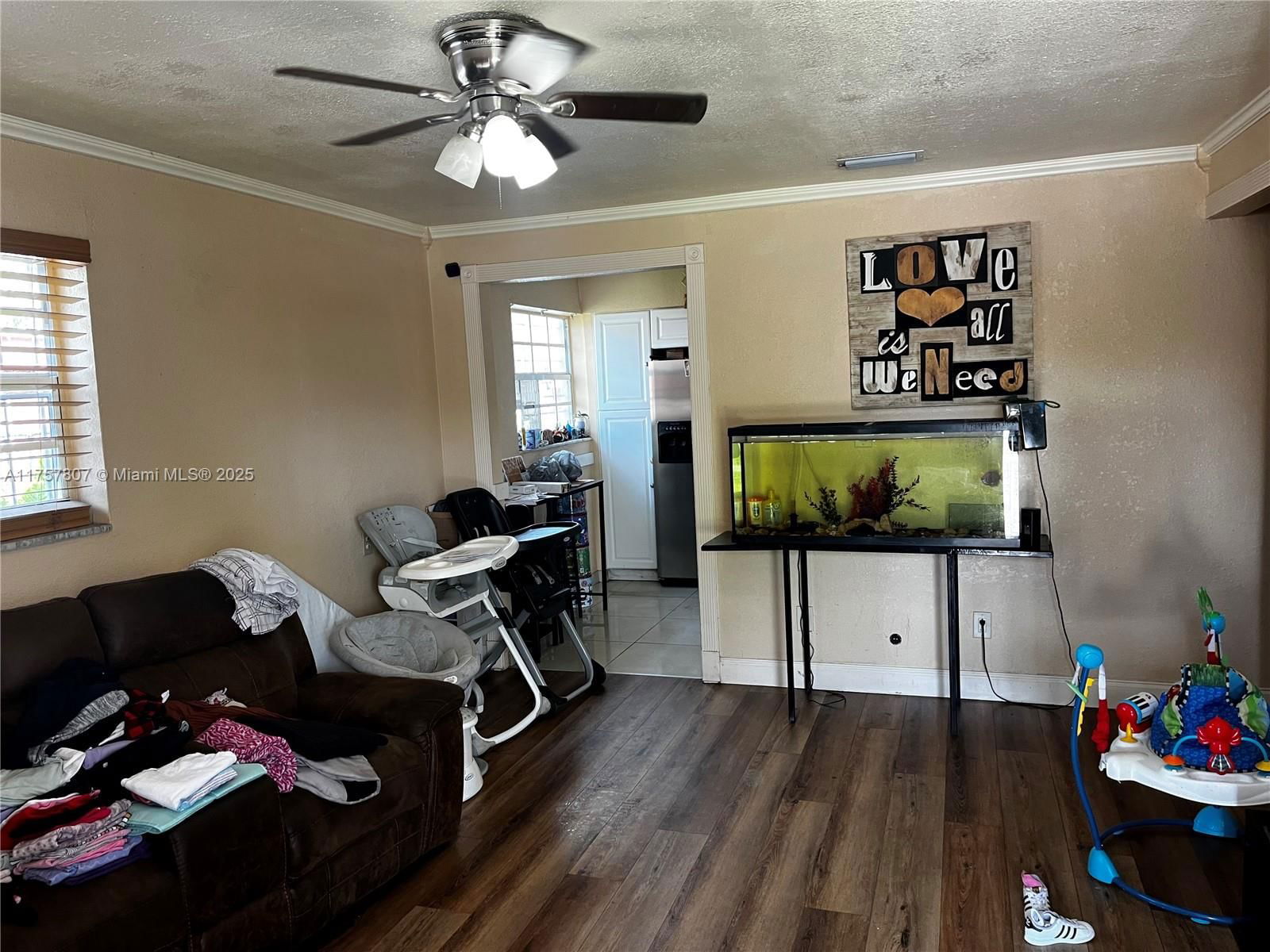 Real estate property located at 15721 40th Ct, Miami-dade, Venetian Gardens Acrespb, Miami Gardens, FL