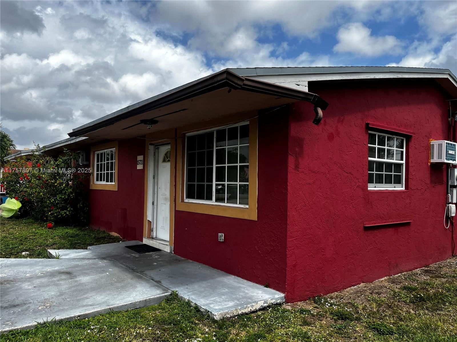 Real estate property located at 15721 40th Ct, Miami-dade, Venetian Gardens Acrespb, Miami Gardens, FL