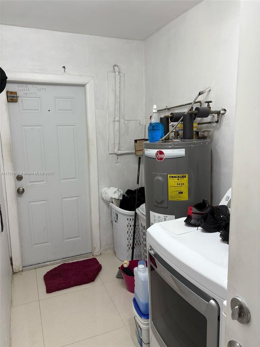 Real estate property located at 250 10th St, Miami-dade, Town Of Hialeah 1 Addn Am, Hialeah, FL