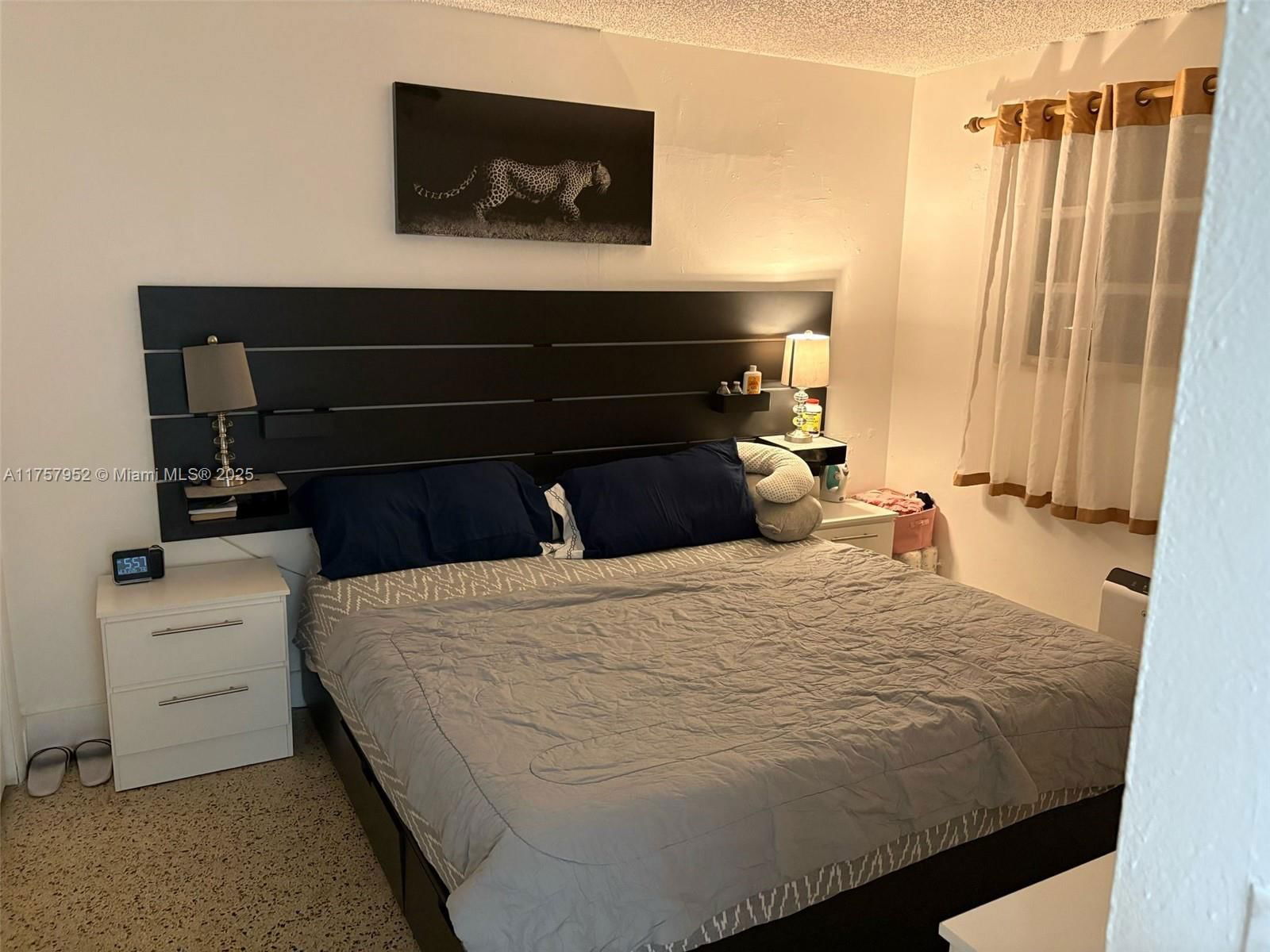 Real estate property located at 250 10th St, Miami-dade, Town Of Hialeah 1 Addn Am, Hialeah, FL