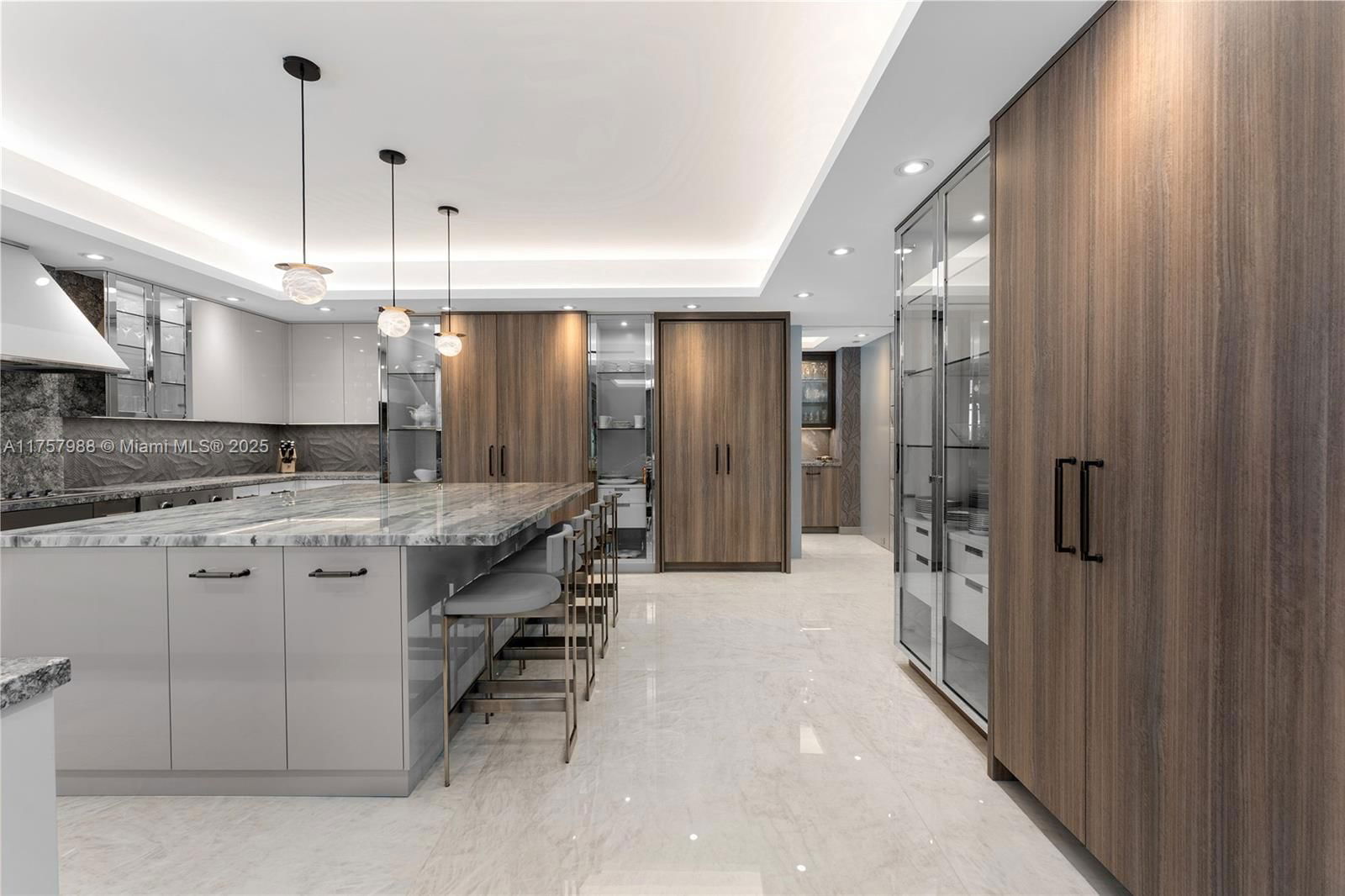 Real estate property located at 7223 Fisher Island Dr #7223, Miami-dade, Oceanside @ Fisher Isl Co, Miami Beach, FL