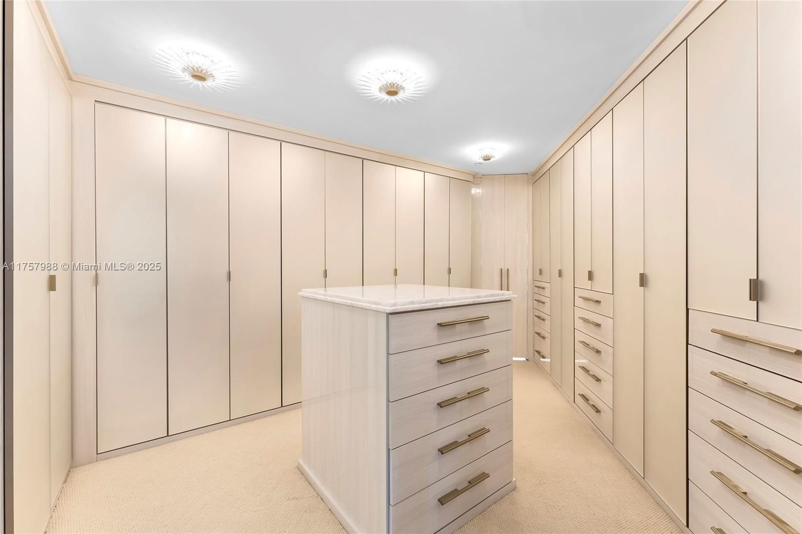 Real estate property located at 7223 Fisher Island Dr #7223, Miami-dade, Oceanside @ Fisher Isl Co, Miami Beach, FL