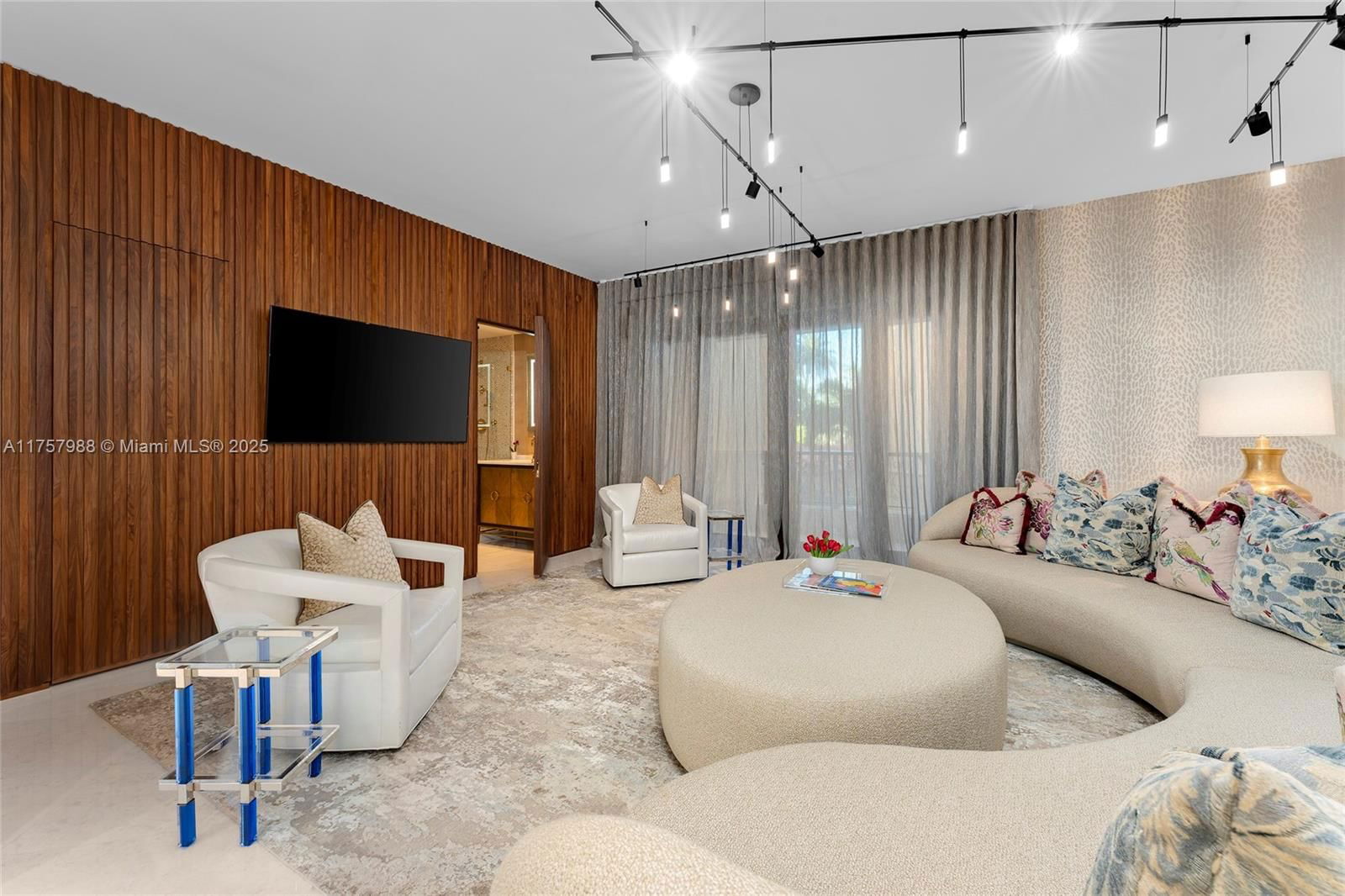 Real estate property located at 7223 Fisher Island Dr #7223, Miami-dade, Oceanside @ Fisher Isl Co, Miami Beach, FL