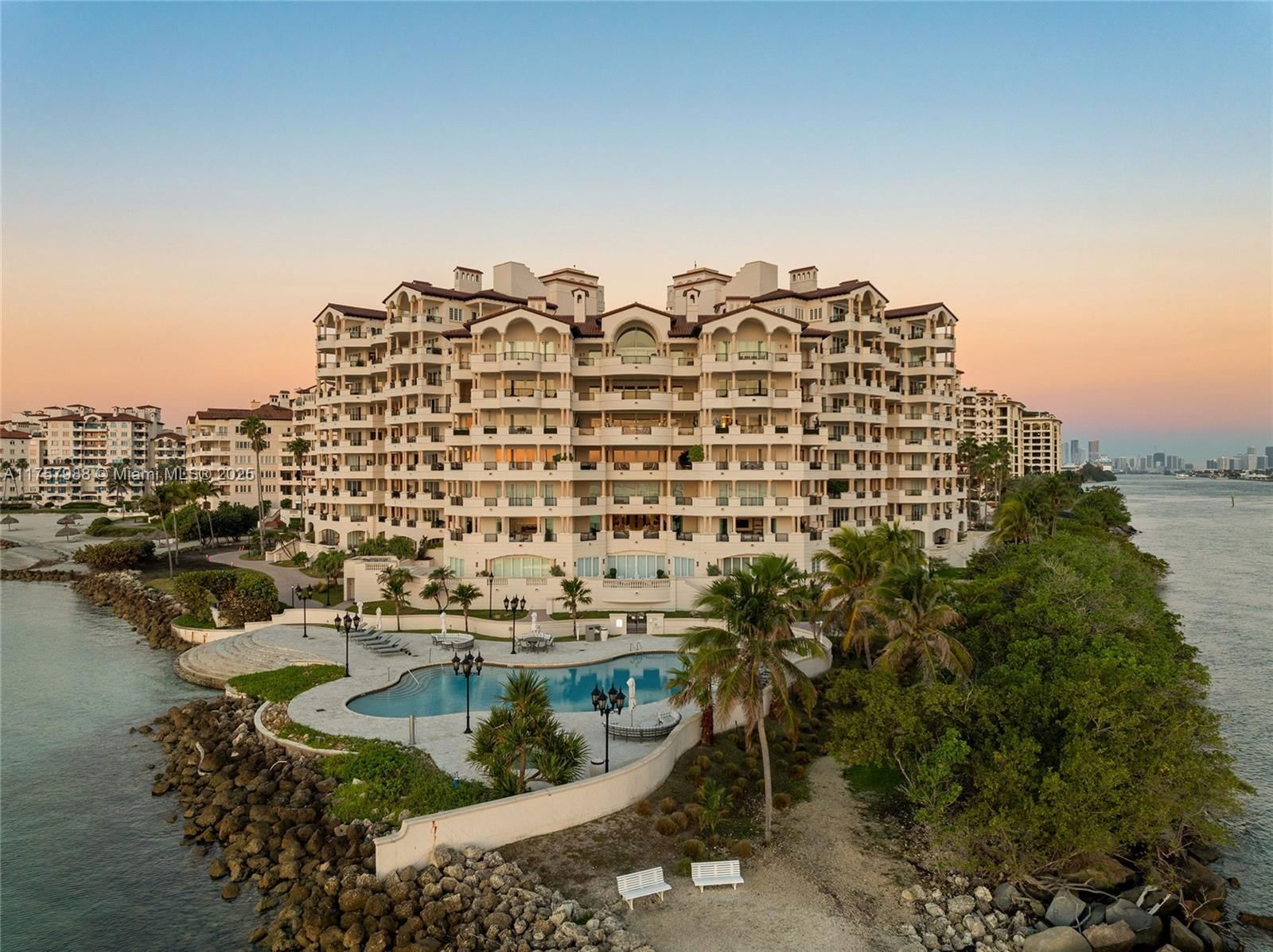 Real estate property located at 7223 Fisher Island Dr #7223, Miami-dade, Oceanside @ Fisher Isl Co, Miami Beach, FL