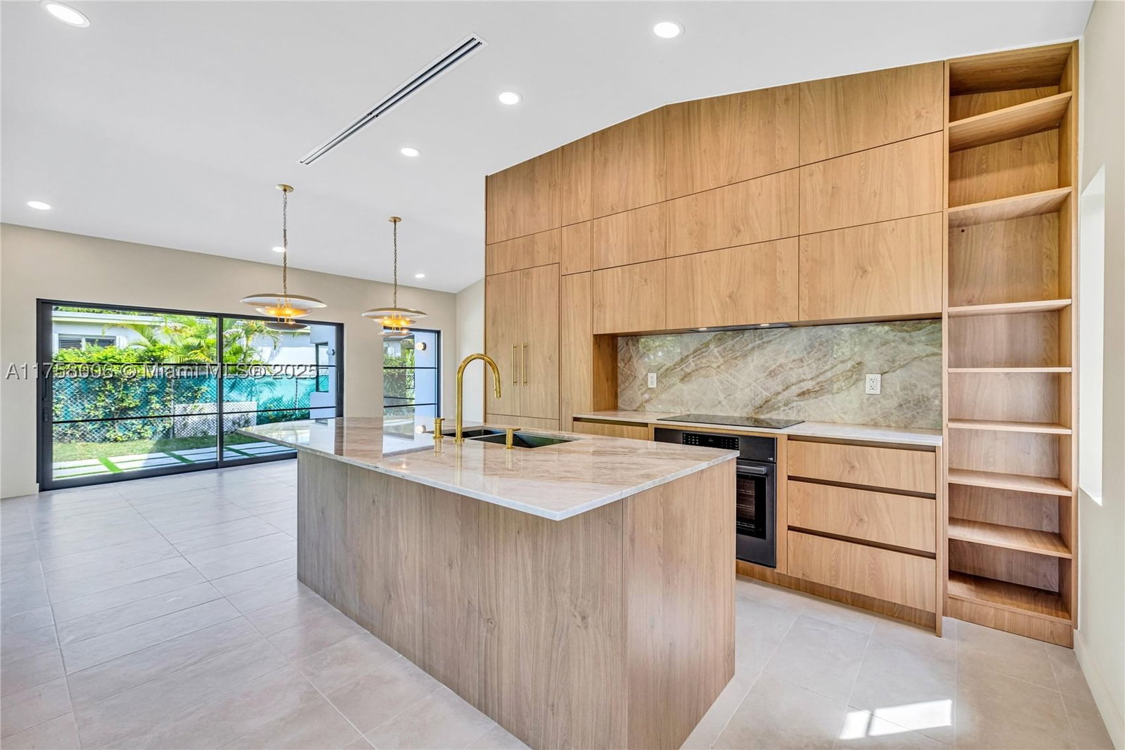 Real estate property located at 1323 Cleveland Rd, Miami-dade, Biscayne Point, Miami Beach, FL