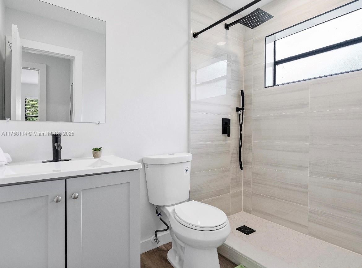 Real estate property located at 584 30th St, Miami-dade, Northern Blvd Track, Miami, FL