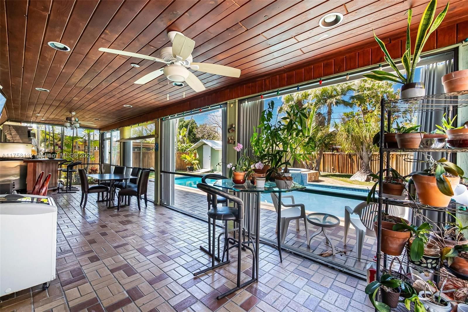 Real estate property located at 20700 Island Rd, Miami-dade, Cutler Ridge Sec 4, Cutler Bay, FL