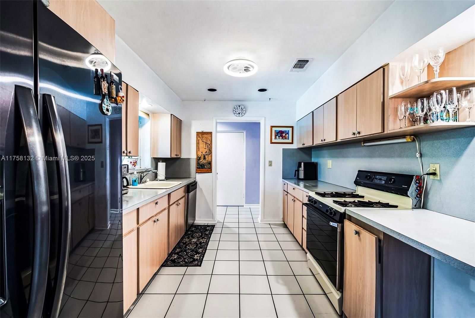 Real estate property located at 20700 Island Rd, Miami-dade, Cutler Ridge Sec 4, Cutler Bay, FL