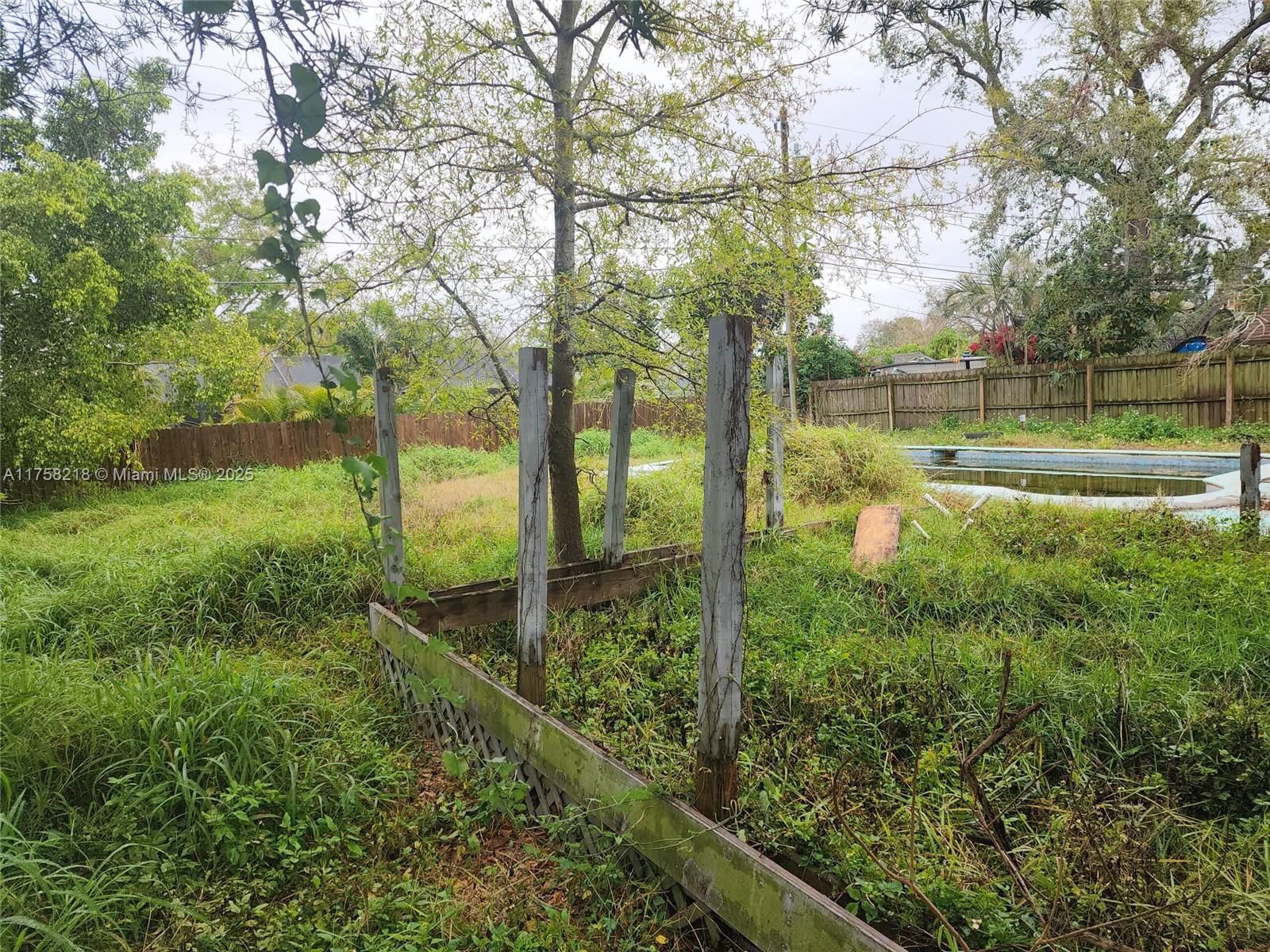 Real estate property located at 1469 YOUNG AV, Other, Sall's Sub Blk C, Lot 5, Other City - In The State Of Florida, FL