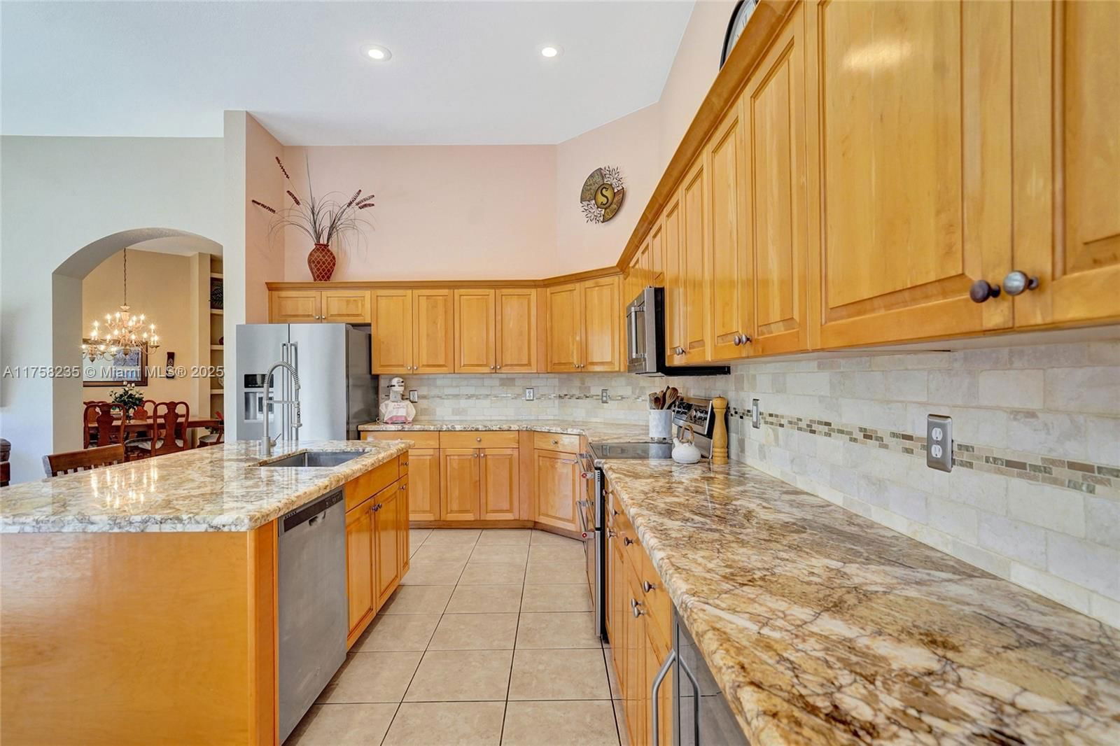 Real estate property located at 526 118th Ave, Broward, Mariners Cove Of Eagle La, Coral Springs, FL