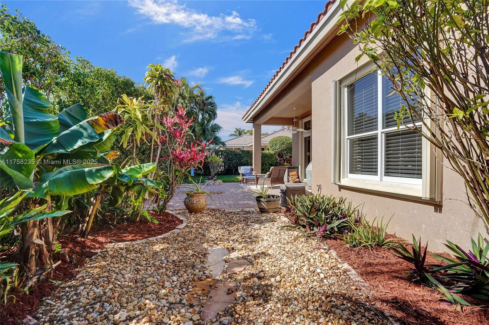 Real estate property located at 526 118th Ave, Broward, Mariners Cove Of Eagle La, Coral Springs, FL