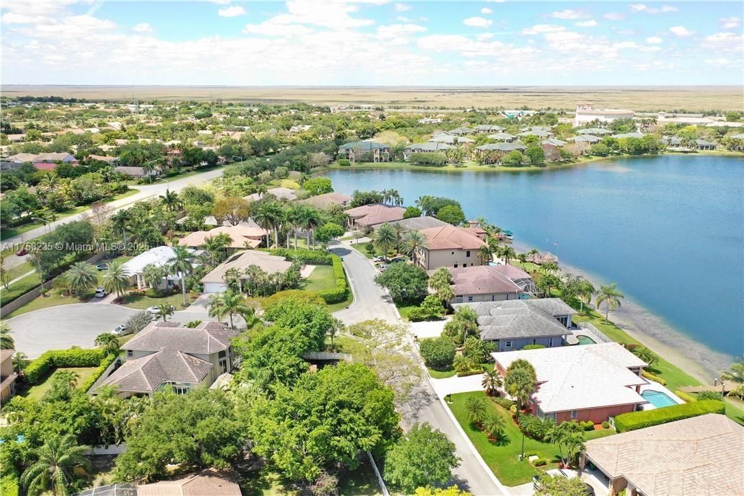 Real estate property located at 526 118th Ave, Broward, Mariners Cove Of Eagle La, Coral Springs, FL
