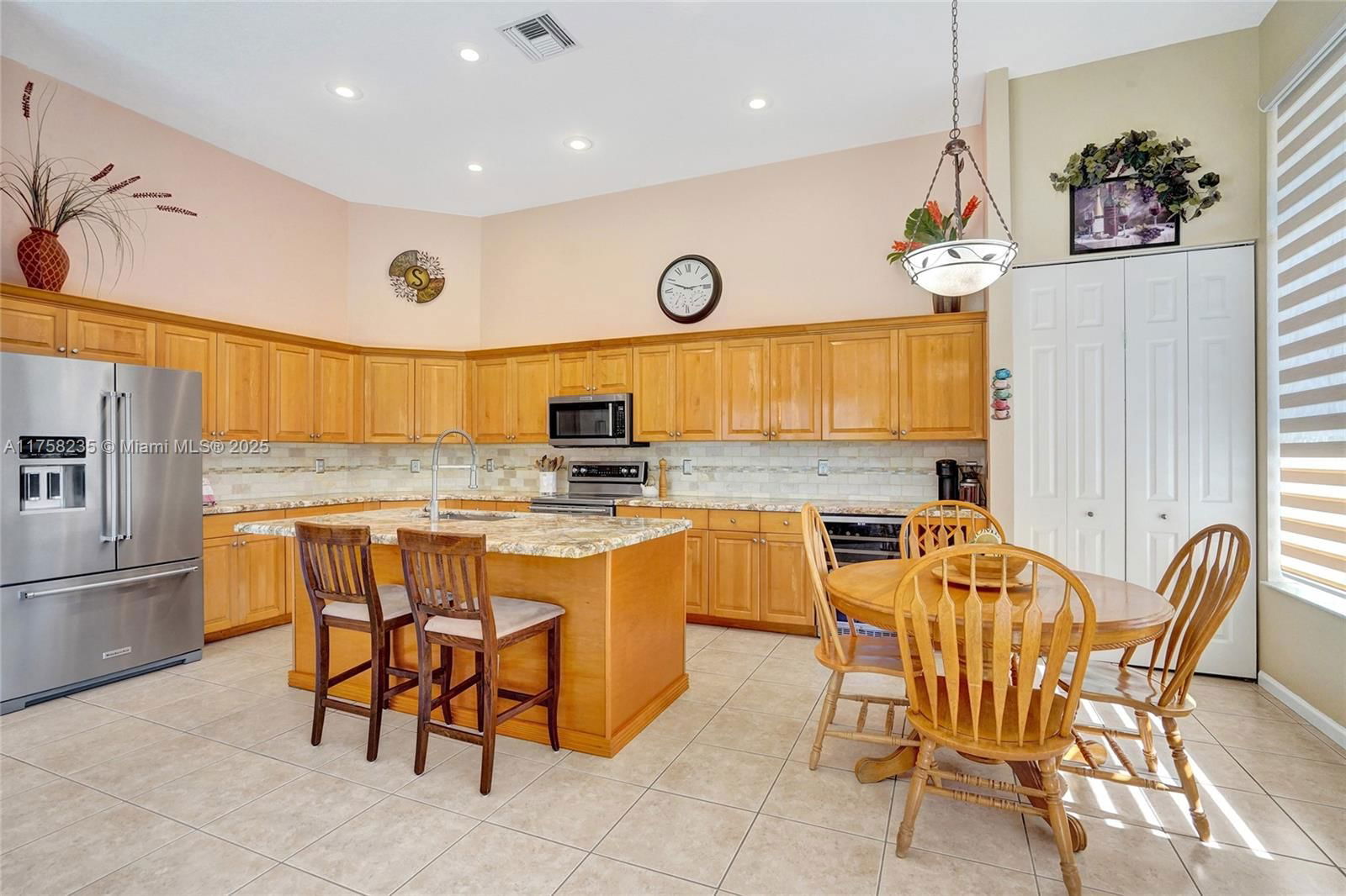 Real estate property located at 526 118th Ave, Broward, Mariners Cove Of Eagle La, Coral Springs, FL