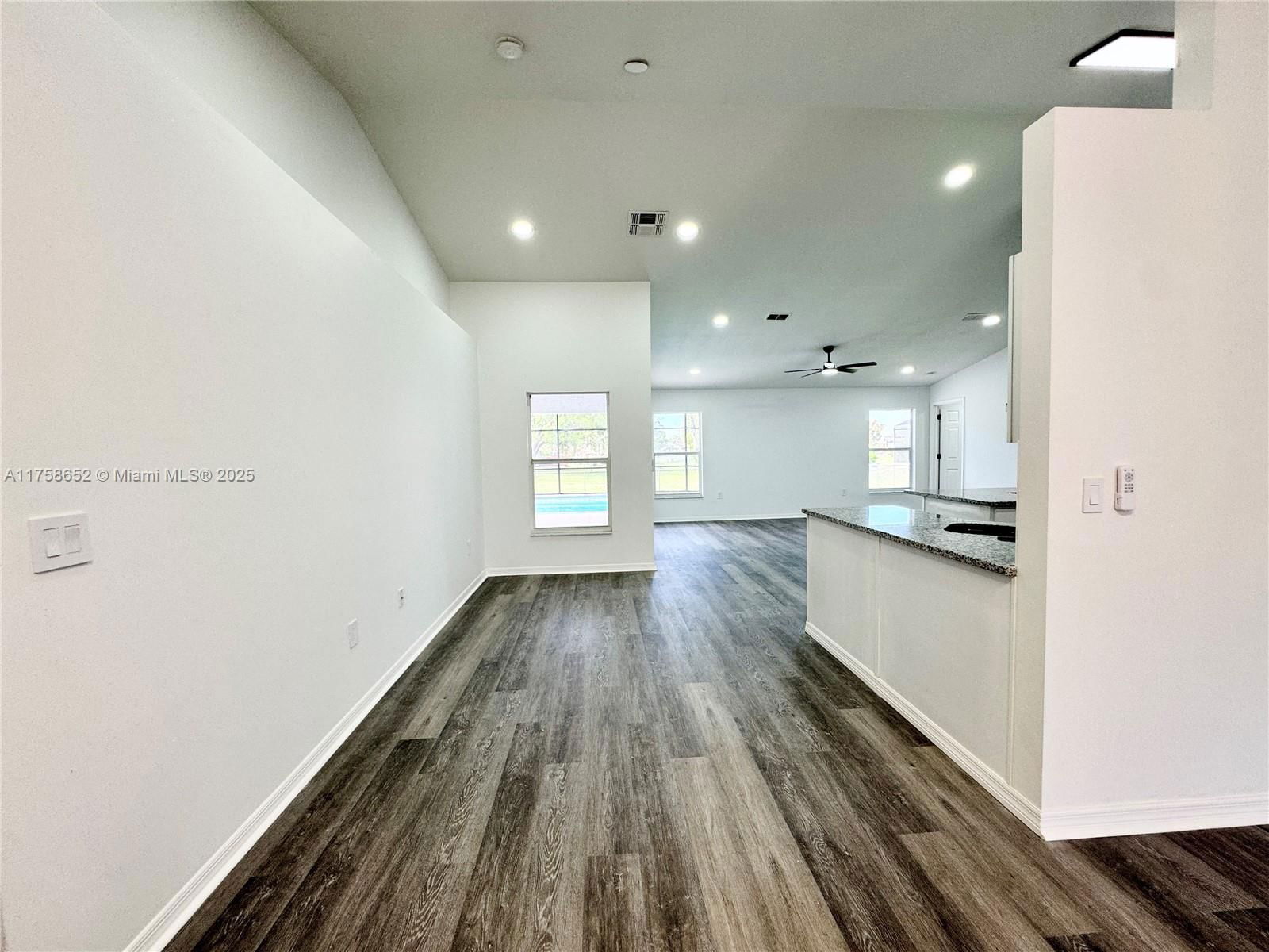 Real estate property located at 1390 Patricia Street, Osceola, Emerald Lake Colony Unit 2, Kissimmee, FL