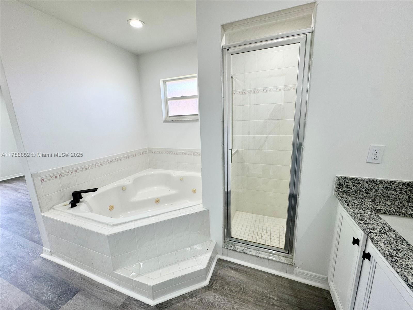 Real estate property located at 1390 Patricia Street, Osceola, Emerald Lake Colony Unit 2, Kissimmee, FL