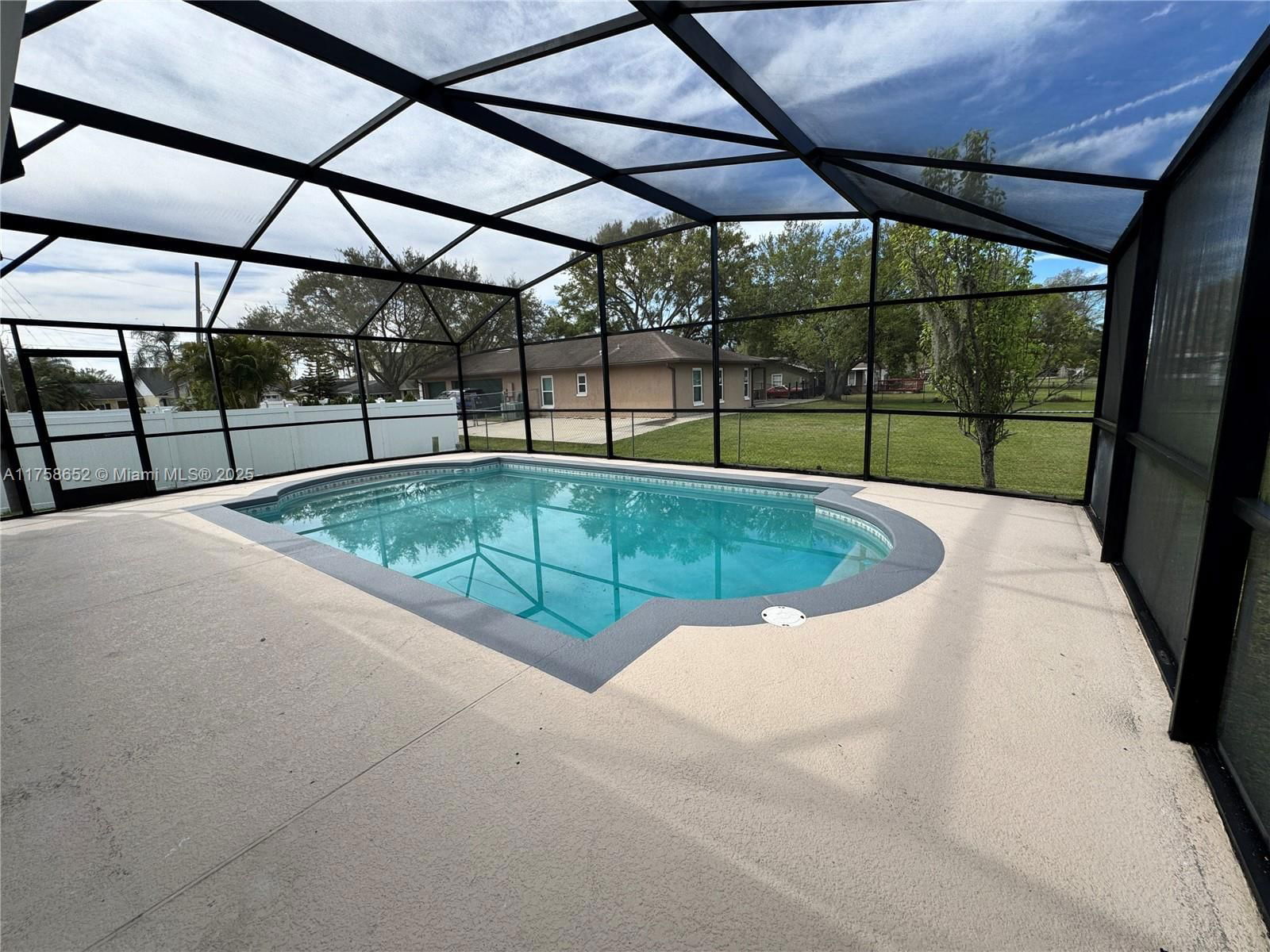 Real estate property located at 1390 Patricia Street, Osceola, Emerald Lake Colony Unit 2, Kissimmee, FL
