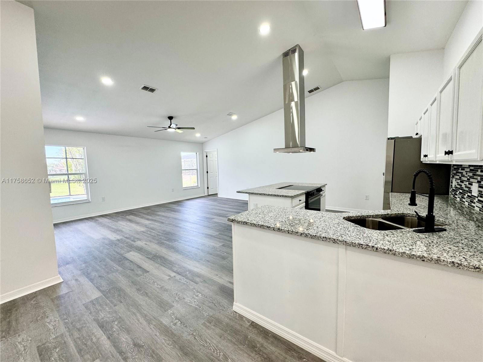 Real estate property located at 1390 Patricia Street, Osceola, Emerald Lake Colony Unit 2, Kissimmee, FL