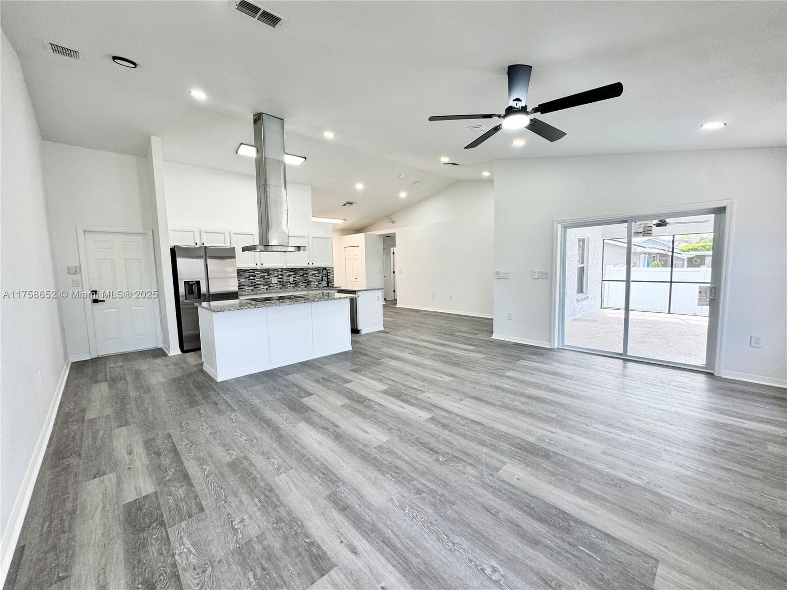 Real estate property located at 1390 Patricia Street, Osceola, Emerald Lake Colony Unit 2, Kissimmee, FL