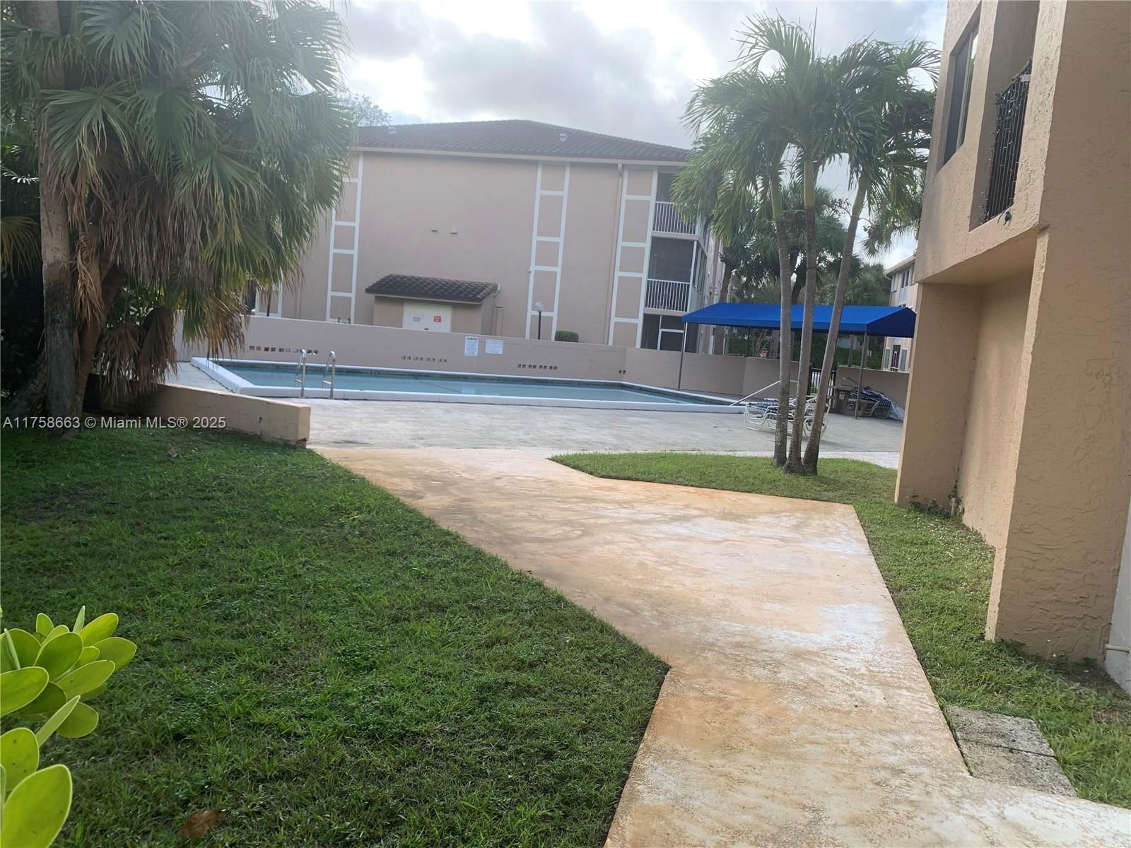 Real estate property located at 10001 Atlantic Blvd #224, Broward, Tara Gardens 1 Condo, Coral Springs, FL
