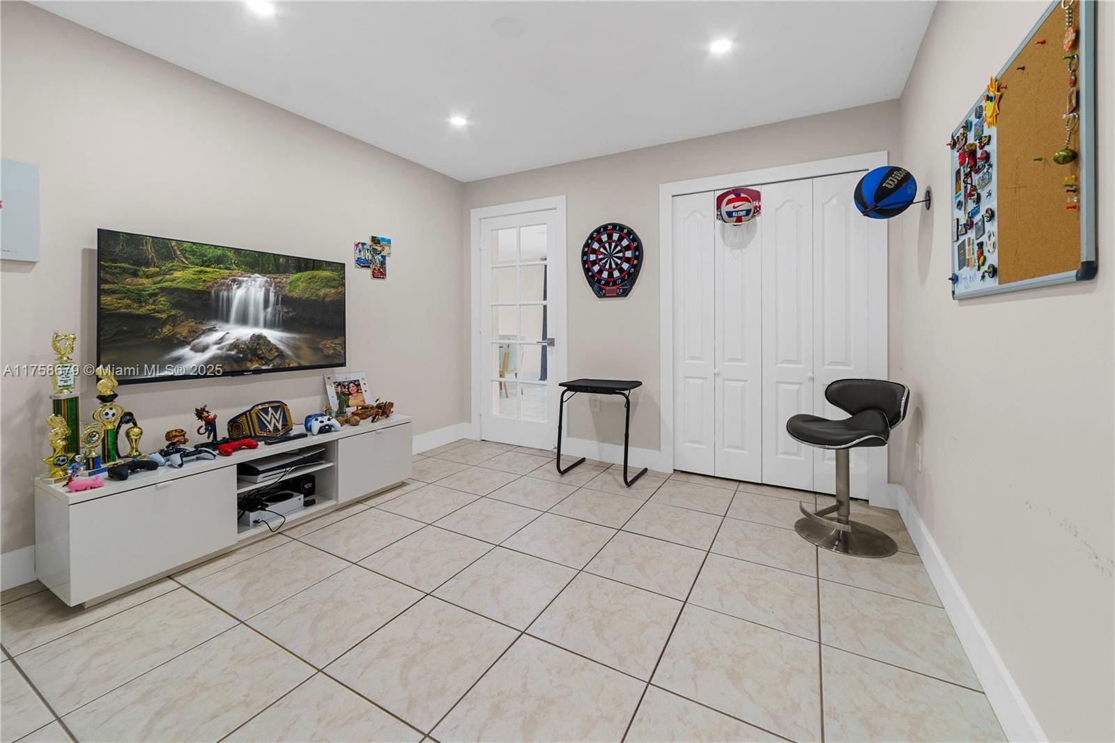 Real estate property located at 15028 173rd Ter, Miami-dade, Mayte Sub Revised, Miami, FL