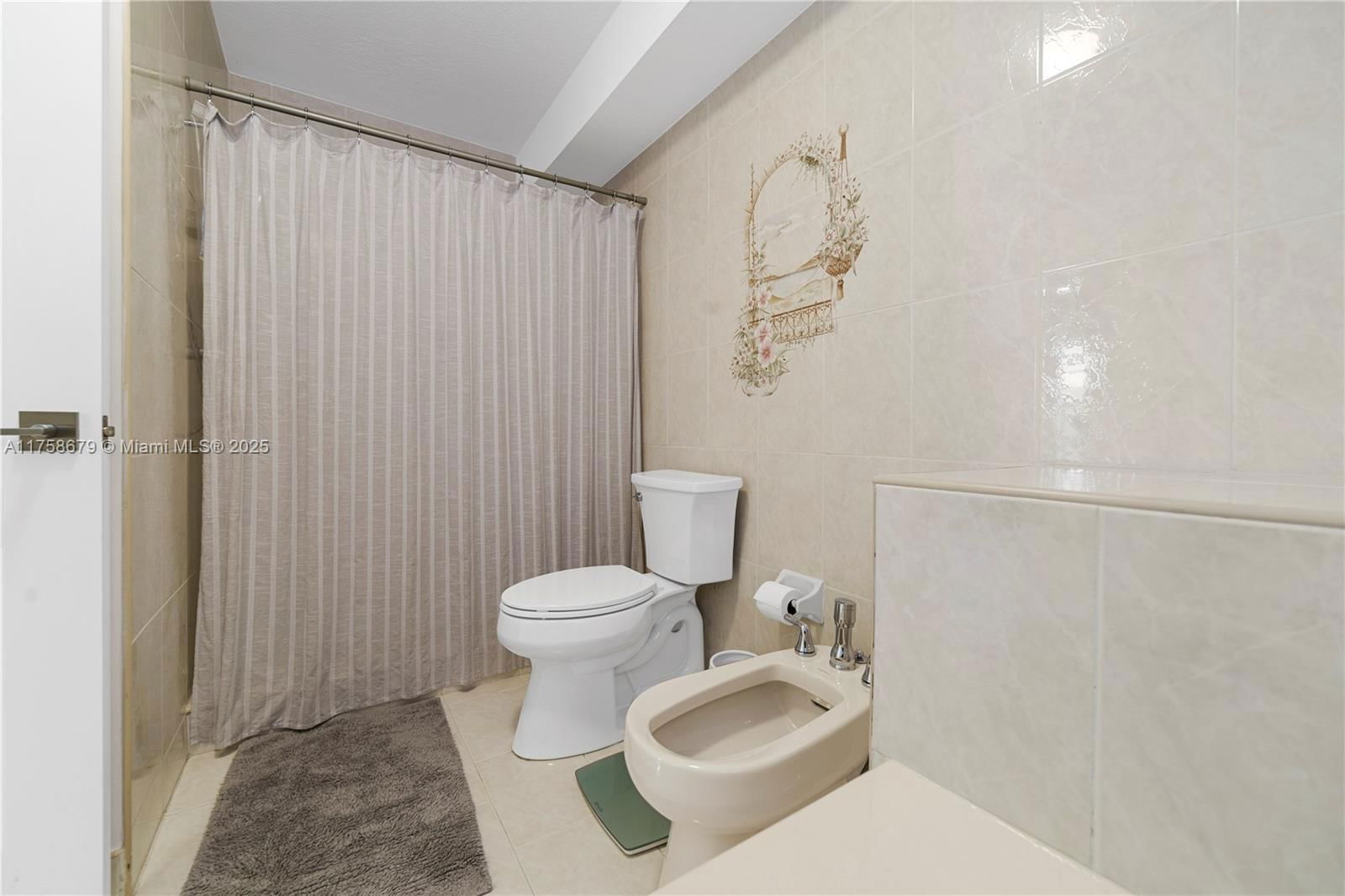 Real estate property located at 15028 173rd Ter, Miami-dade, Mayte Sub Revised, Miami, FL