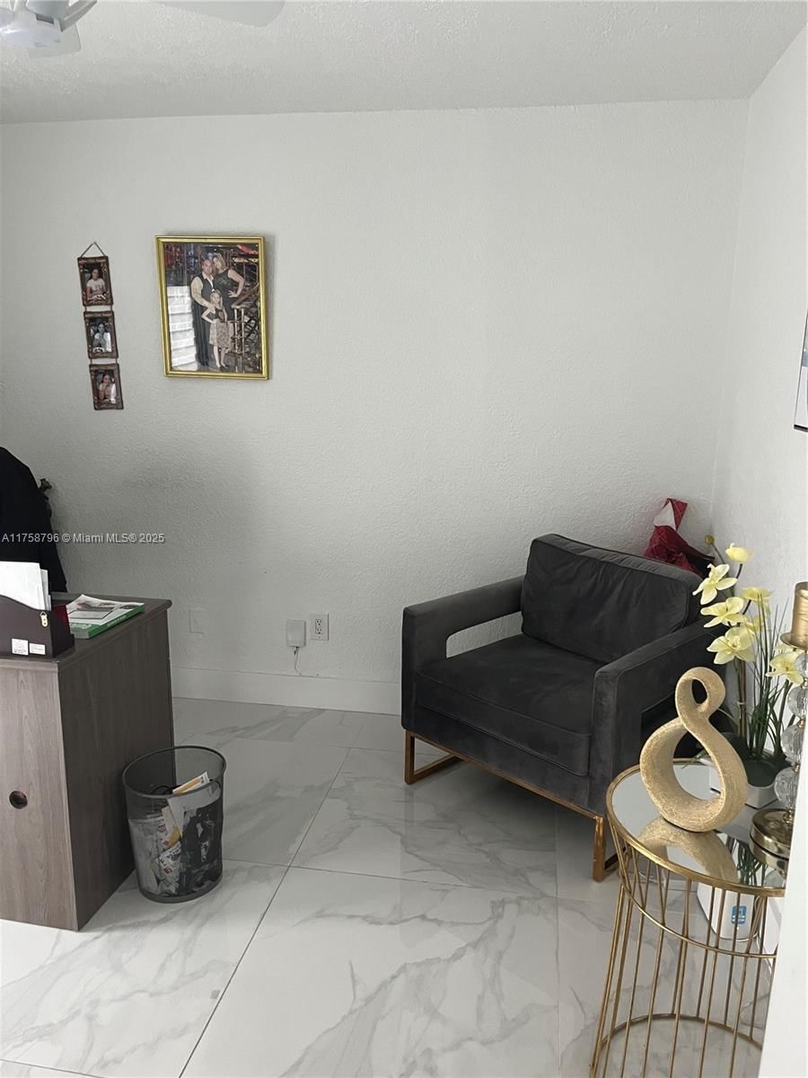 Real estate property located at 15510 152nd Ter, Miami-dade, Weitzer Shauna Meadows Se, Miami, FL
