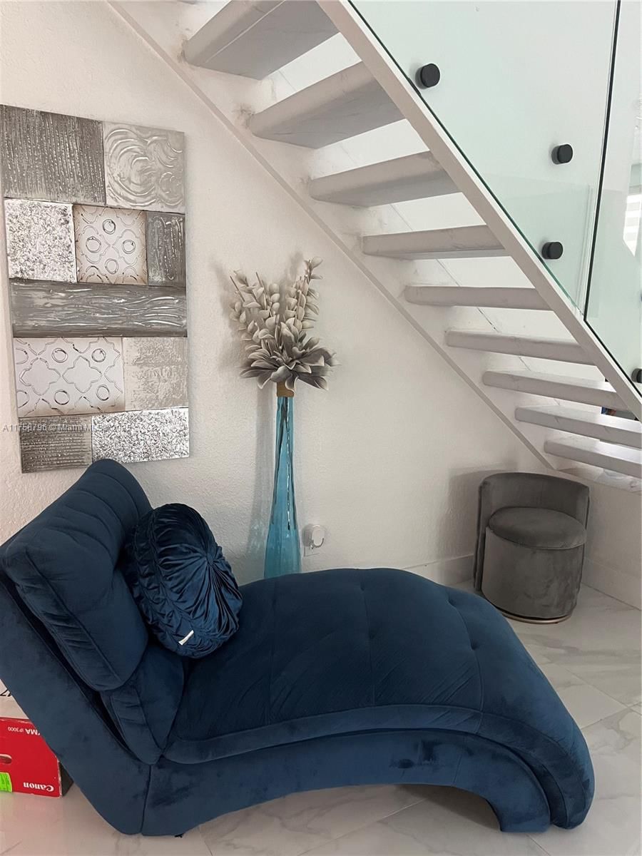 Real estate property located at 15510 152nd Ter, Miami-dade, Weitzer Shauna Meadows Se, Miami, FL