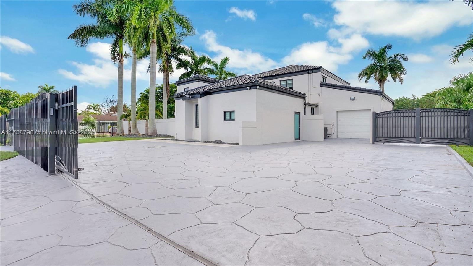 Real estate property located at 15510 152nd Ter, Miami-dade, Weitzer Shauna Meadows Se, Miami, FL