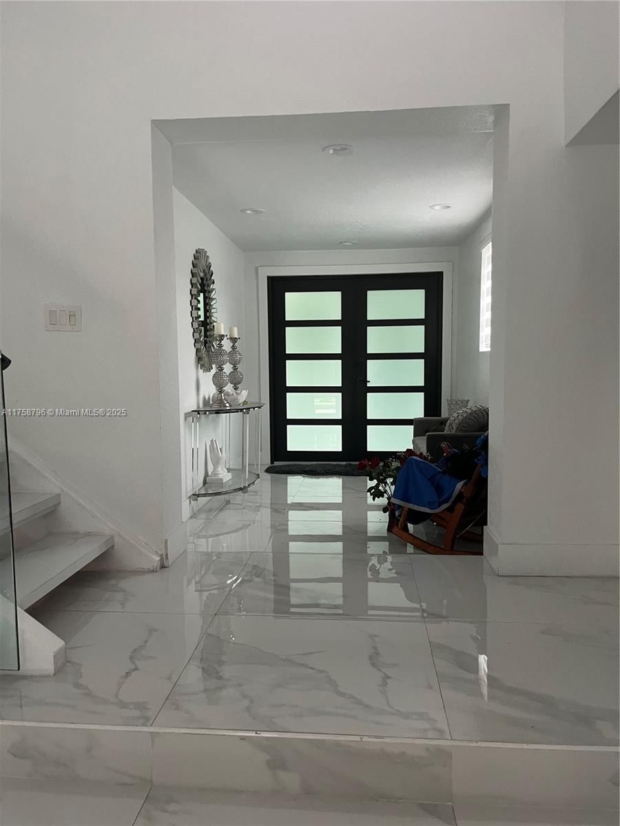Real estate property located at 15510 152nd Ter, Miami-dade, Weitzer Shauna Meadows Se, Miami, FL
