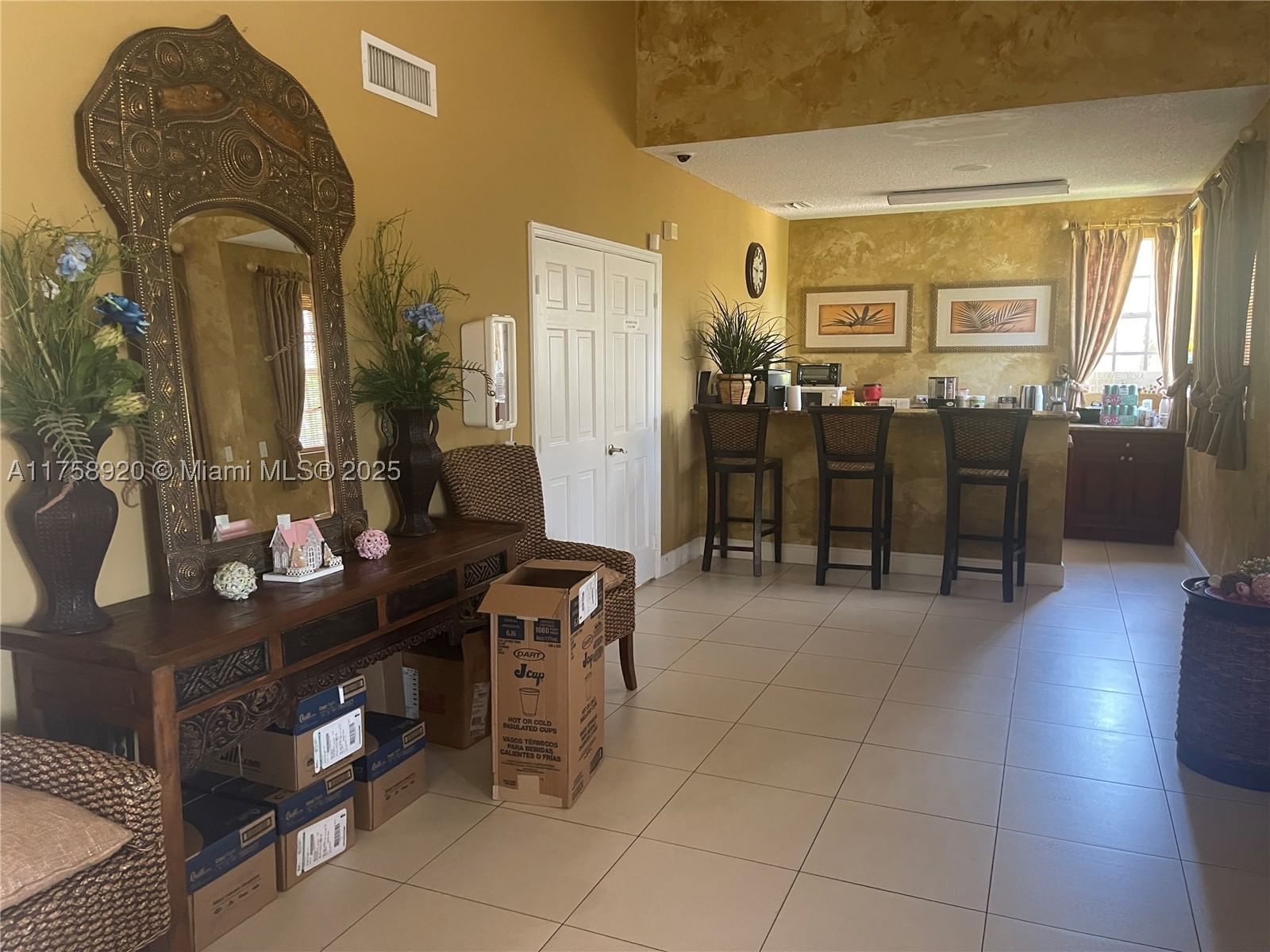 Real estate property located at 1247 46th Ave #1312, Broward, Royal Poinciana Condo, Pompano Beach, FL