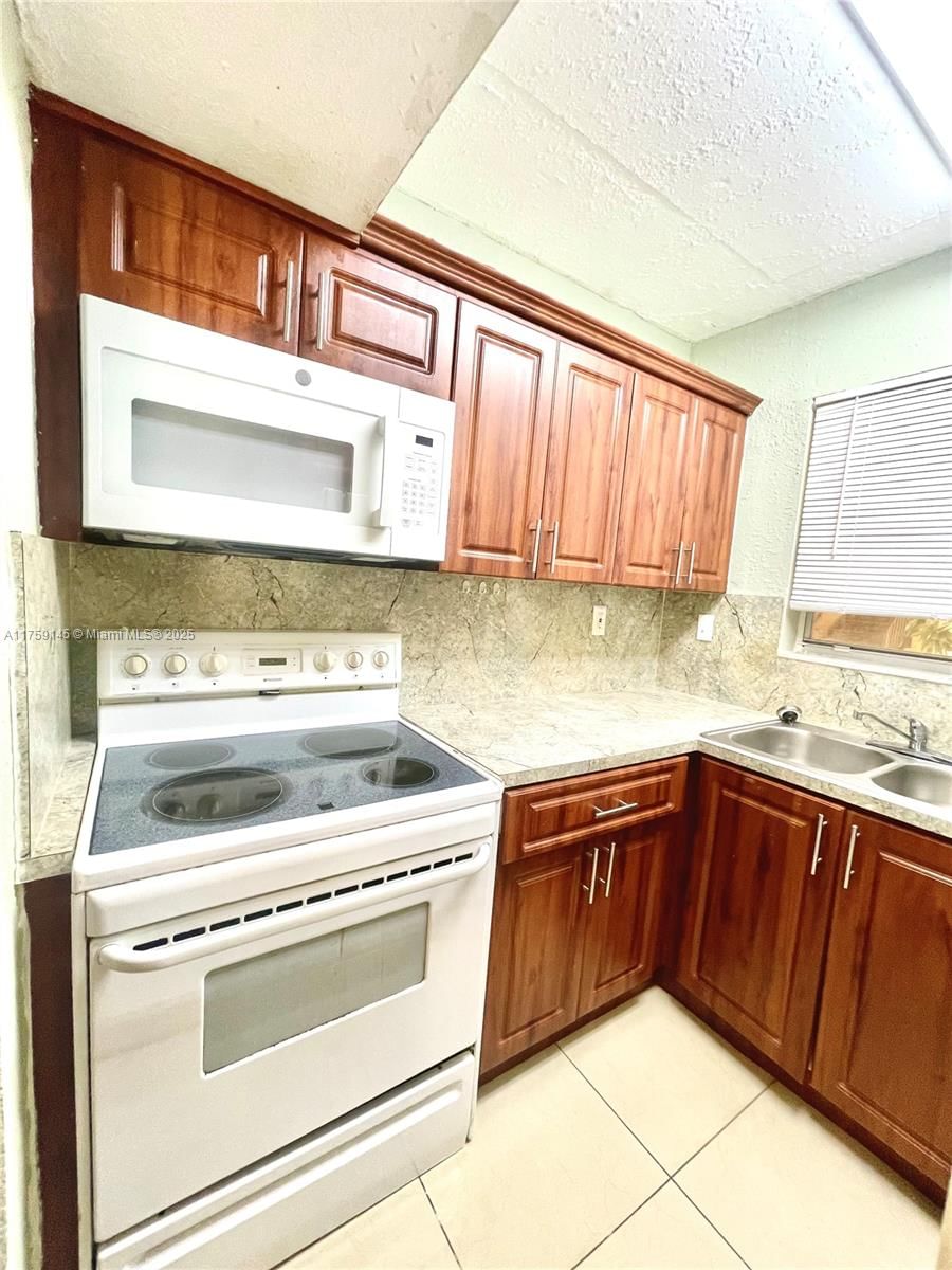 Real estate property located at 8870 Fontainebleau Blvd #103, Miami-dade, San Marco Condo, Miami, FL