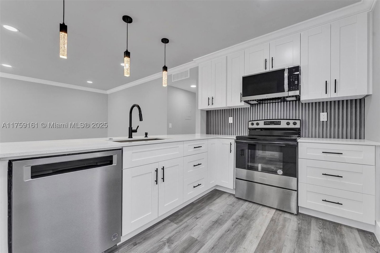 Real estate property located at 38 Flanders A #38, Palm Beach, Kings Point Flanders Cond, Delray Beach, FL