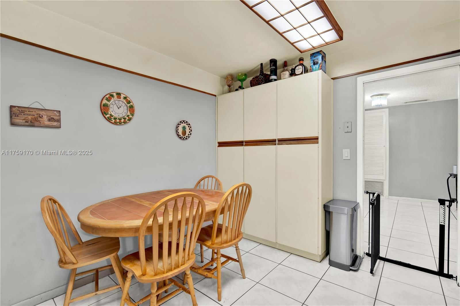 Real estate property located at 7850 16th Ave, Miami-dade, Palm Springs Lakes 5th Ad, Hialeah, FL