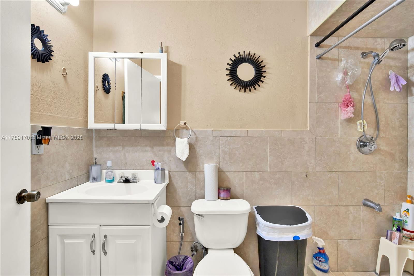 Real estate property located at 7850 16th Ave, Miami-dade, Palm Springs Lakes 5th Ad, Hialeah, FL