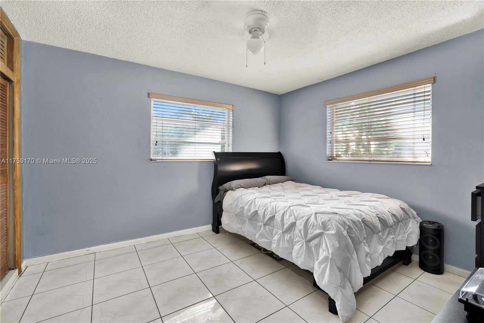 Real estate property located at 7850 16th Ave, Miami-dade, Palm Springs Lakes 5th Ad, Hialeah, FL