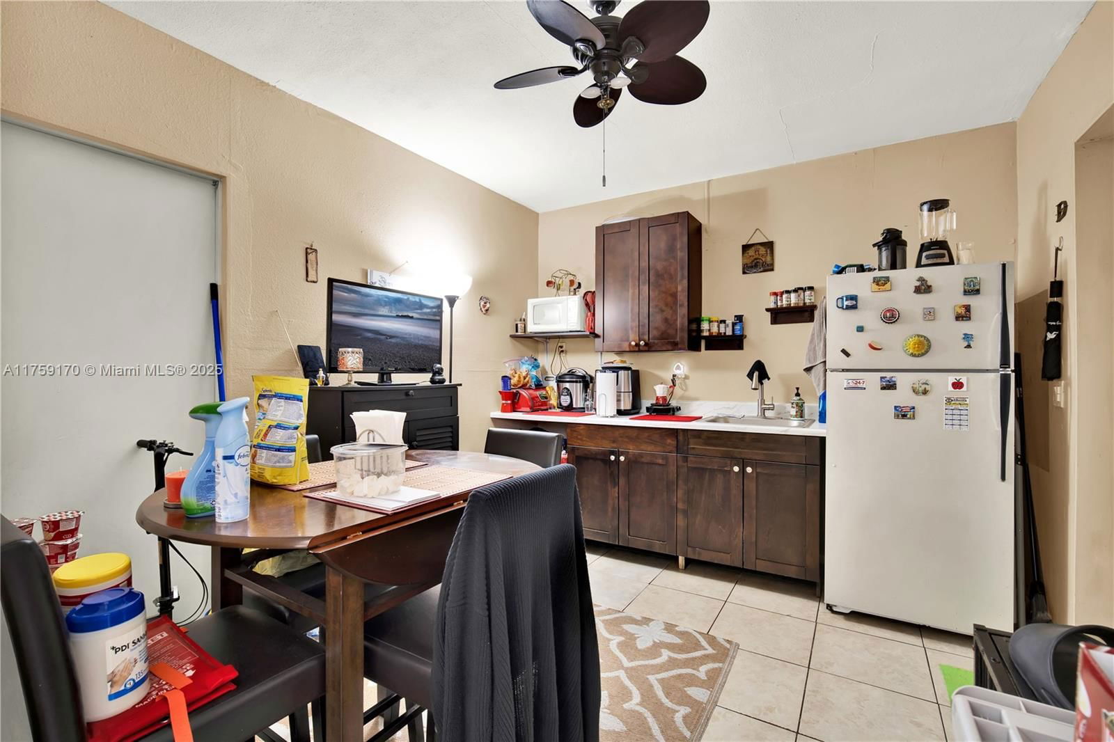 Real estate property located at 7850 16th Ave, Miami-dade, Palm Springs Lakes 5th Ad, Hialeah, FL