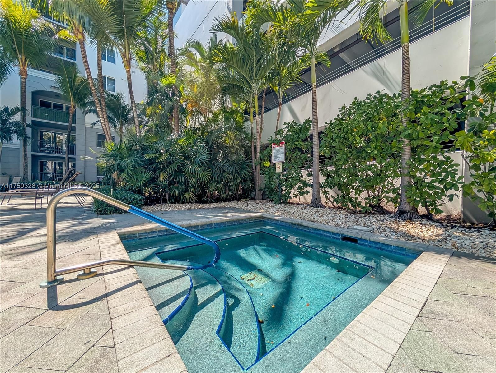 Real estate property located at 1660 Renaissance Commons Blvd #2124, Palm Beach, Vizcaya Lakes Condo, Boynton Beach, FL